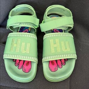Men’s Green Sandals Size 10